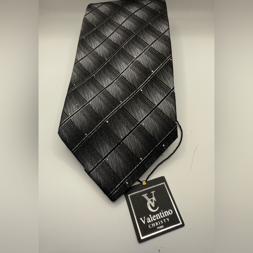 NWT Valentino Christy Paris “CHONMAN NATIORAL UNIVERSITY KOREA “ Black Silk Tie